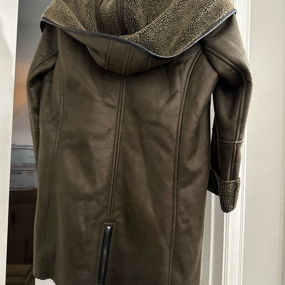 Sam Edelman Women's Sydney Hooded Faux Shearling Dark Olive Jacket size L - Picture 6 of 16